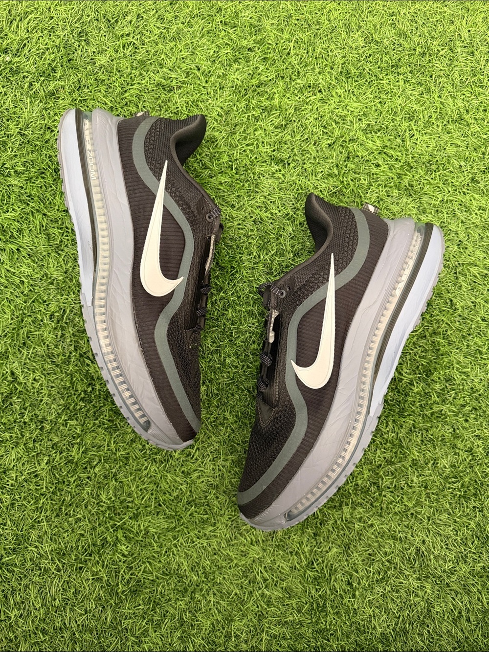 Nike Pegasus Premium Black Grey Size 10.5